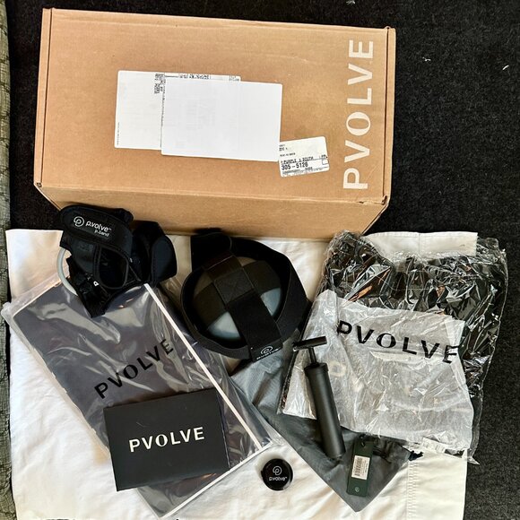 PVOLVE Signature Bundle P3 Ball, P.Band, Mat & Pump – Used by Jennifer Aniston - Picture 2 of 7